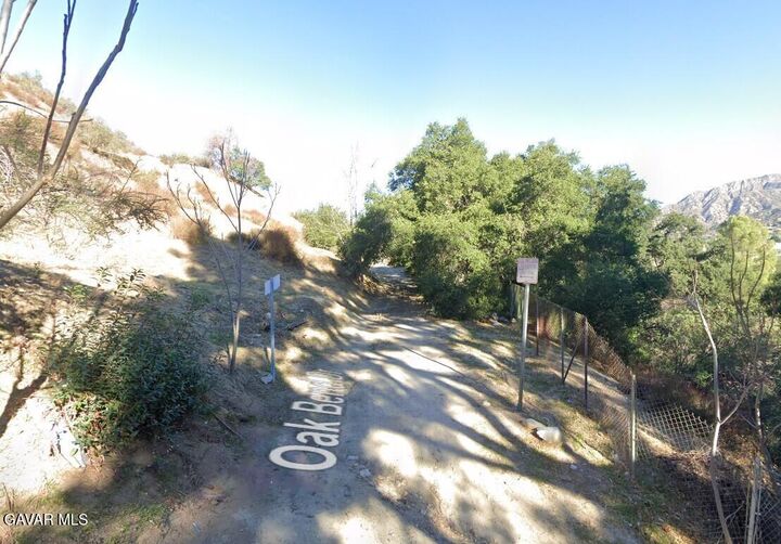 Property Photo:  9646 Oak Bend Drive  CA 91042 