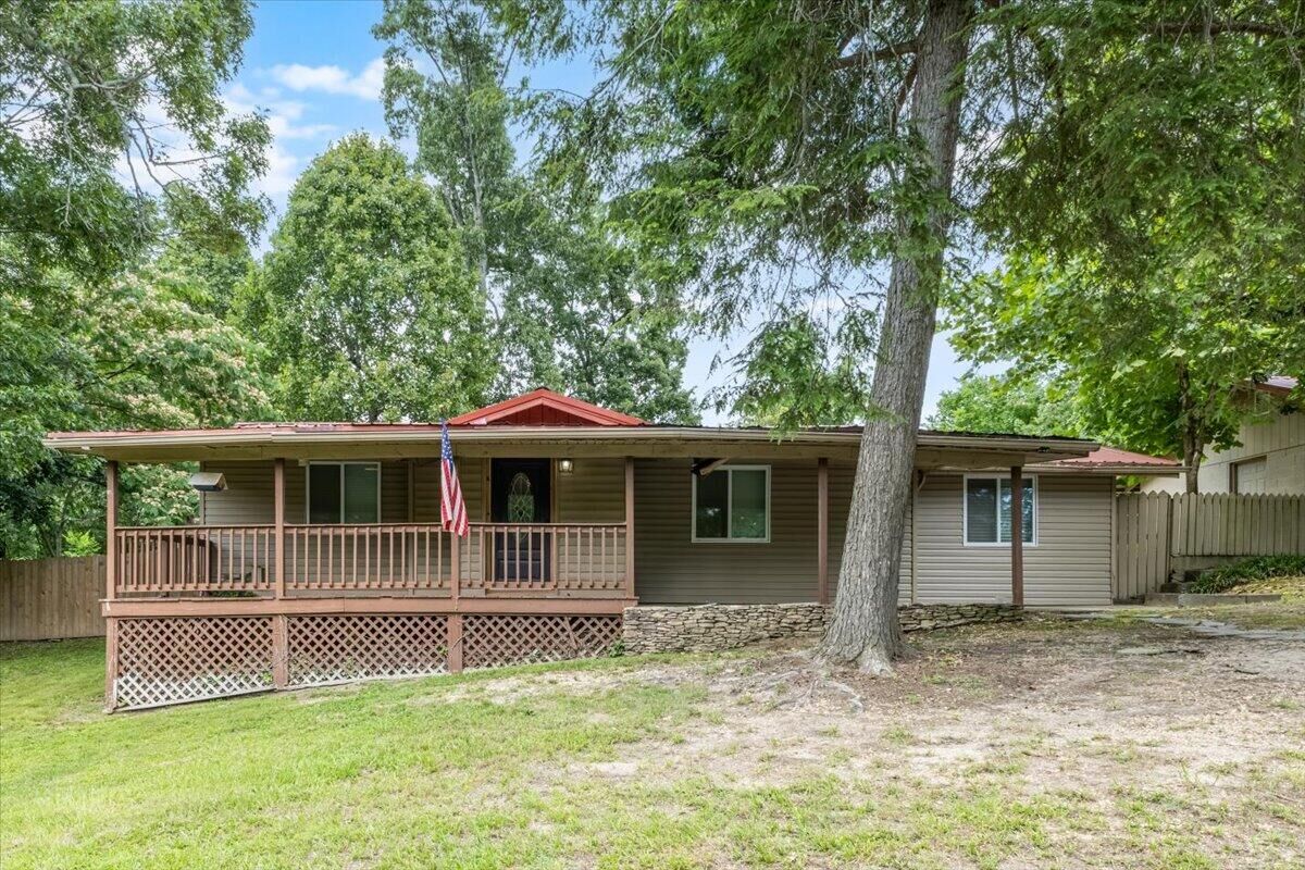 Property Photo:  308 Claire Street  GA 30741 
