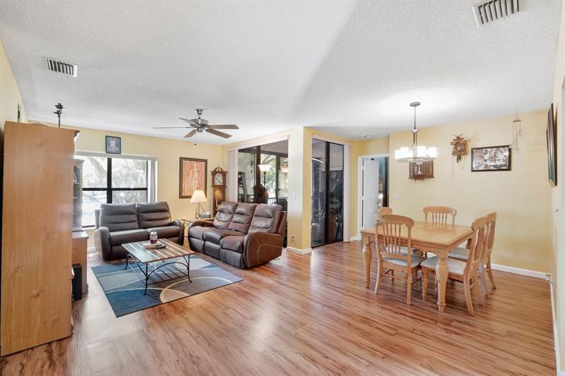 Property Photo:  4517 Carambola Cir S 27290  FL 33066 