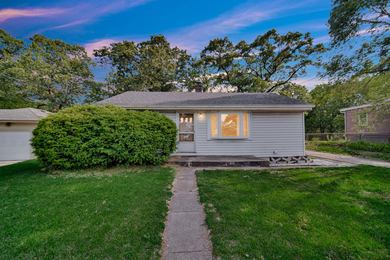 Property Photo:  1020 Riverlane Drive  IN 46405 