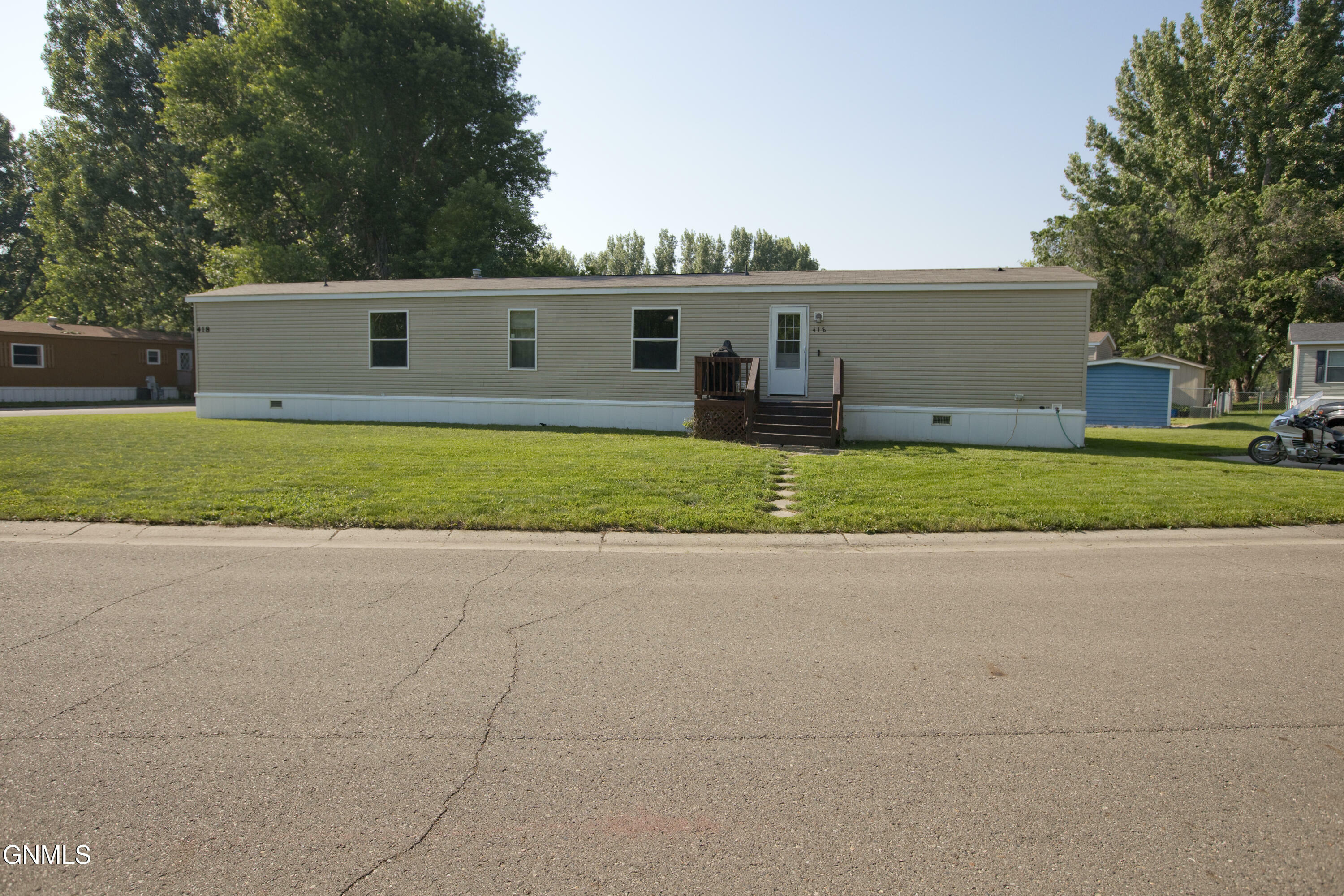 Property Photo: 418 Yorkshire Lane ND 58504