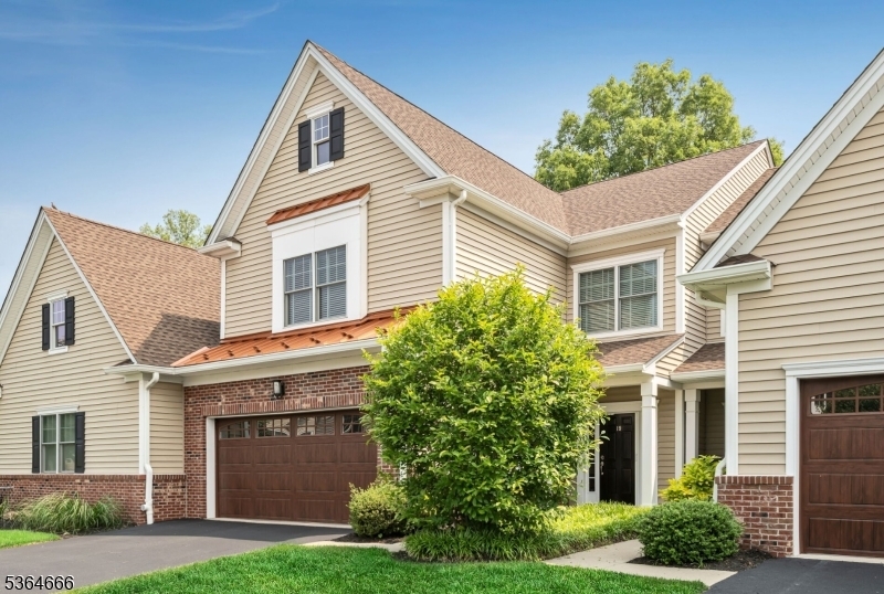 Property Photo: 19 Whitney Farm Pl NJ 07960