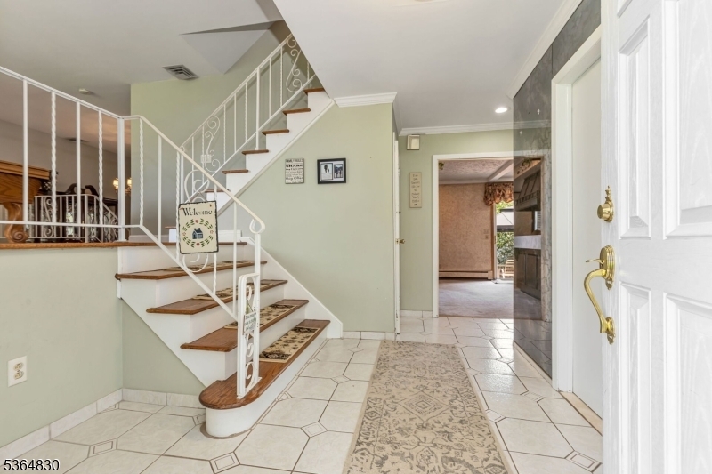 Property Photo: 144 Acorn Dr NJ 07066