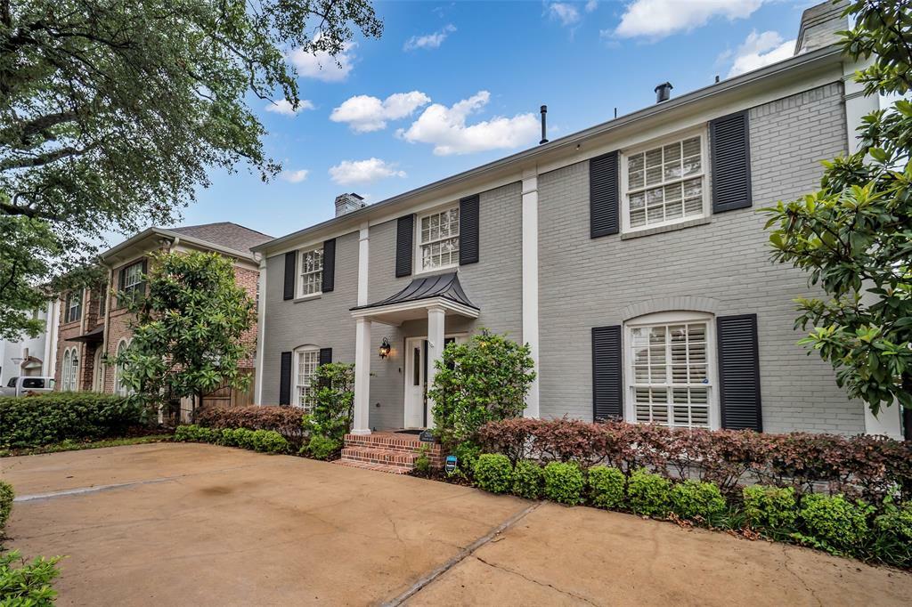 Property Photo: 2539 Addison Road TX 77030
