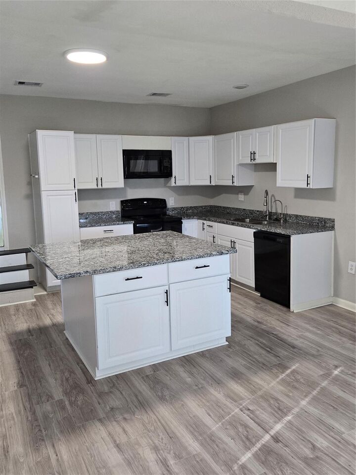 Property Photo: 204 Jasmine Street TX 77566