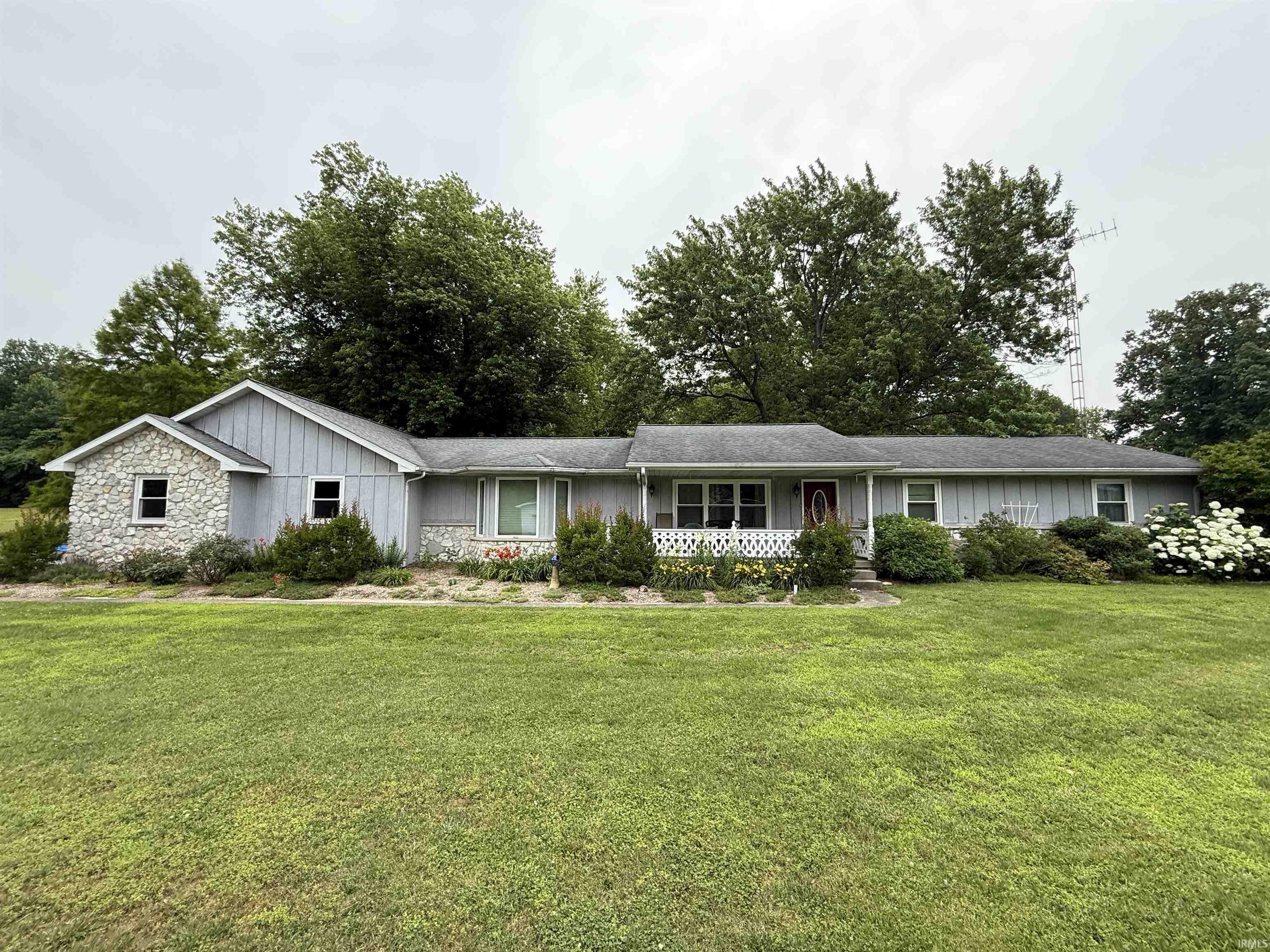 243 N Arrowhead Drive  Petersburg IN 47567 photo