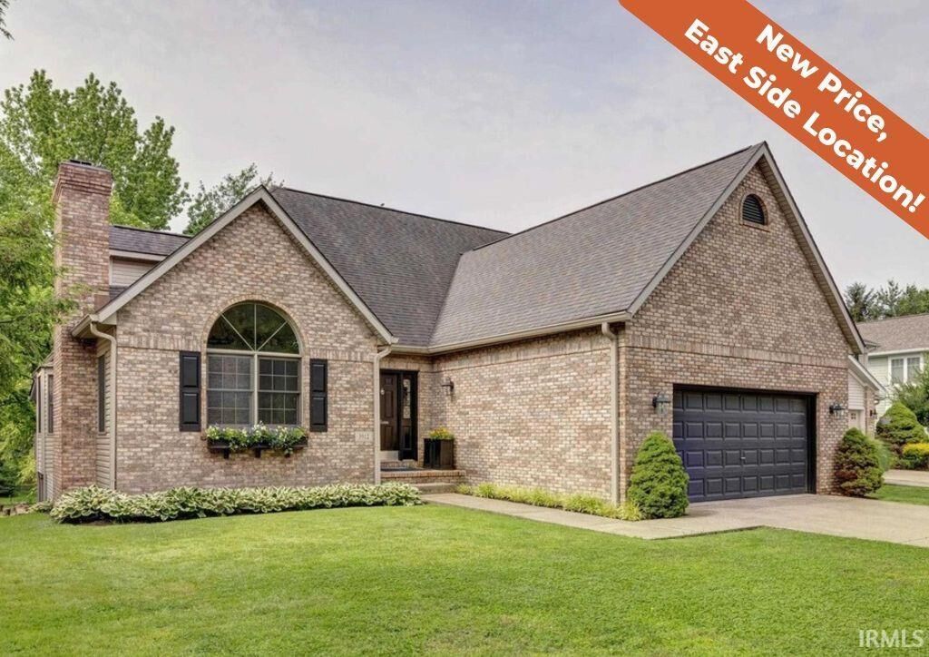 Property Photo:  3912 E Stonegate Court  IN 47401 