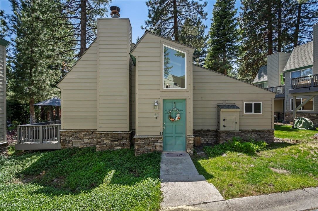 Property Photo: 948 Harold Drive 15 NV 89451