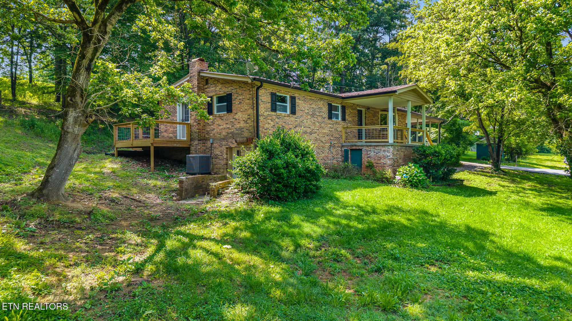 Property Photo: 3905 Highway 360 TN 37885