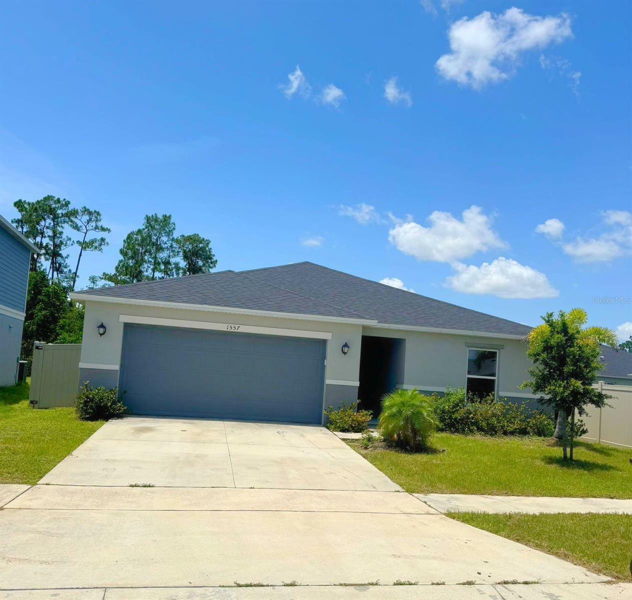 1557 Venice Lane  Davenport FL 33896 photo