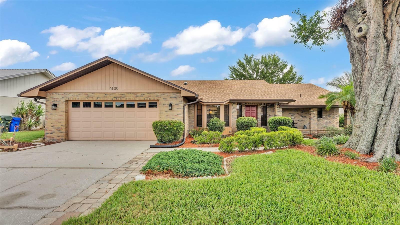 Property Photo: 4120 Chelsea Lane FL 33809