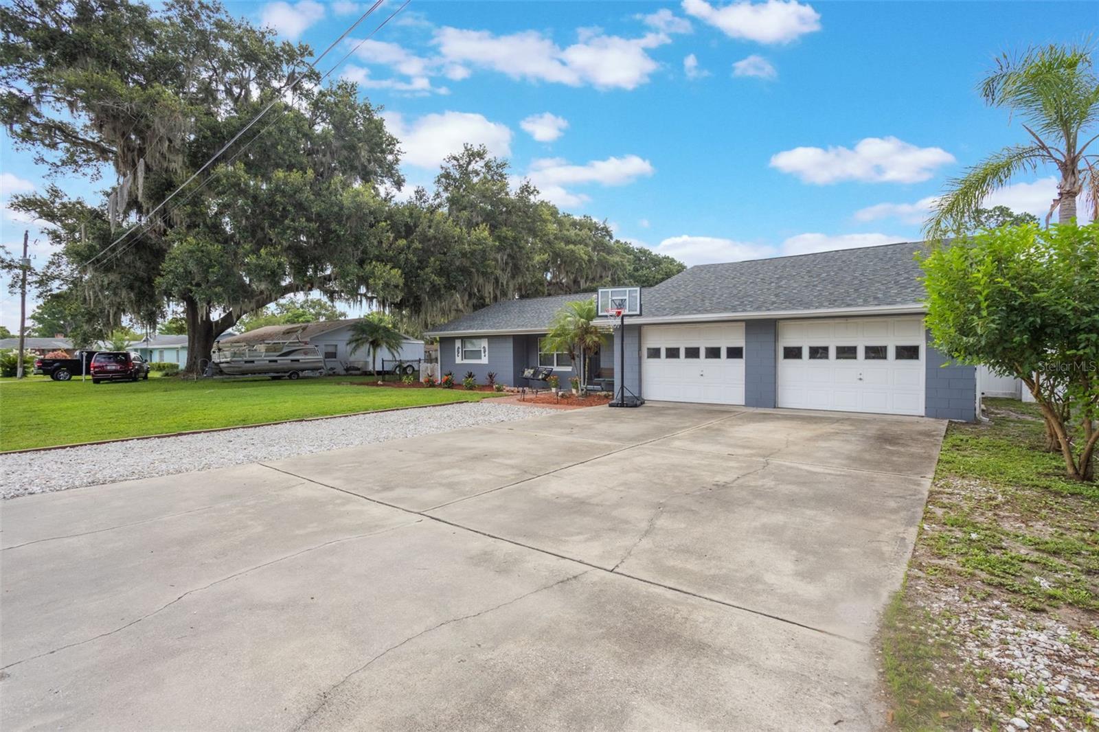Property Photo: 11750 Watts Court FL 32778