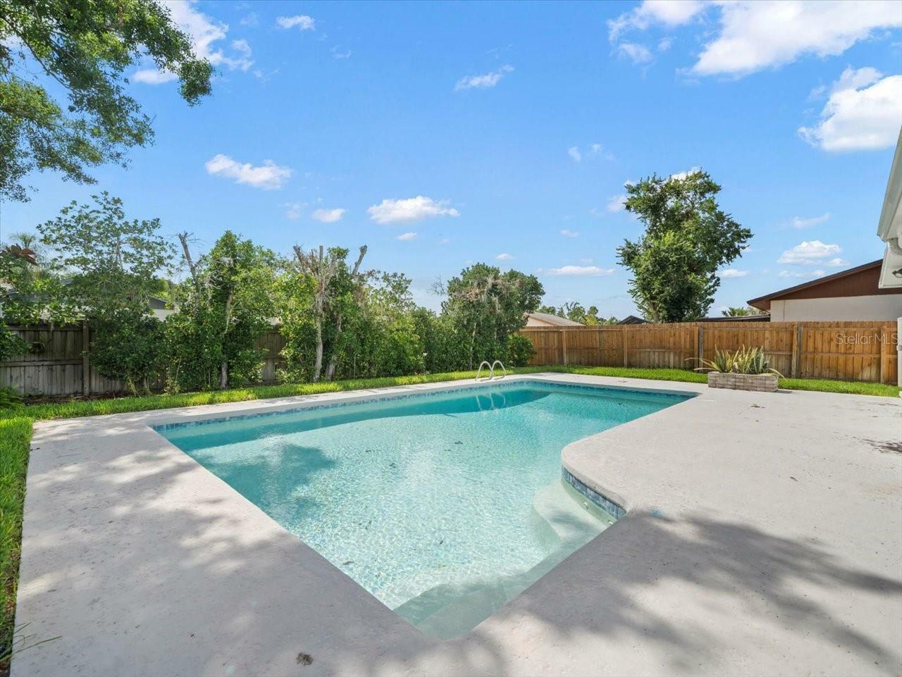 Property Photo: 4016 Windtree Drive FL 33624