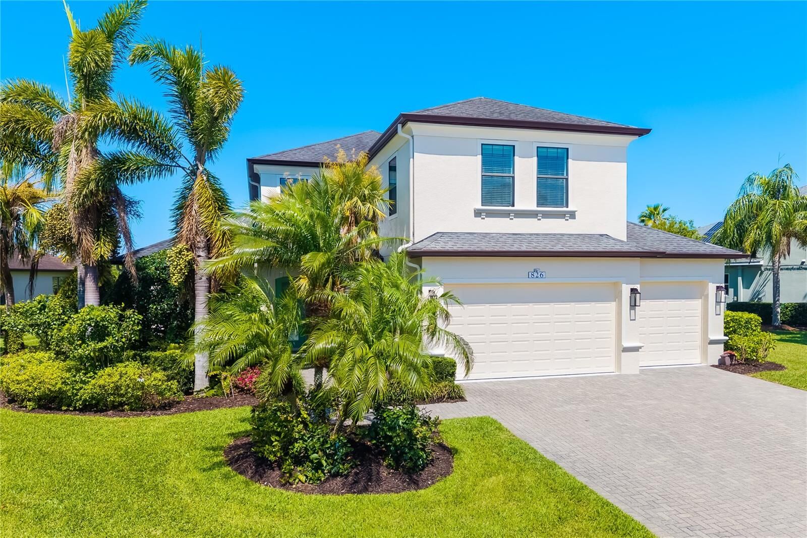 Property Photo:  826 Honeyflower Loop  FL 34212 