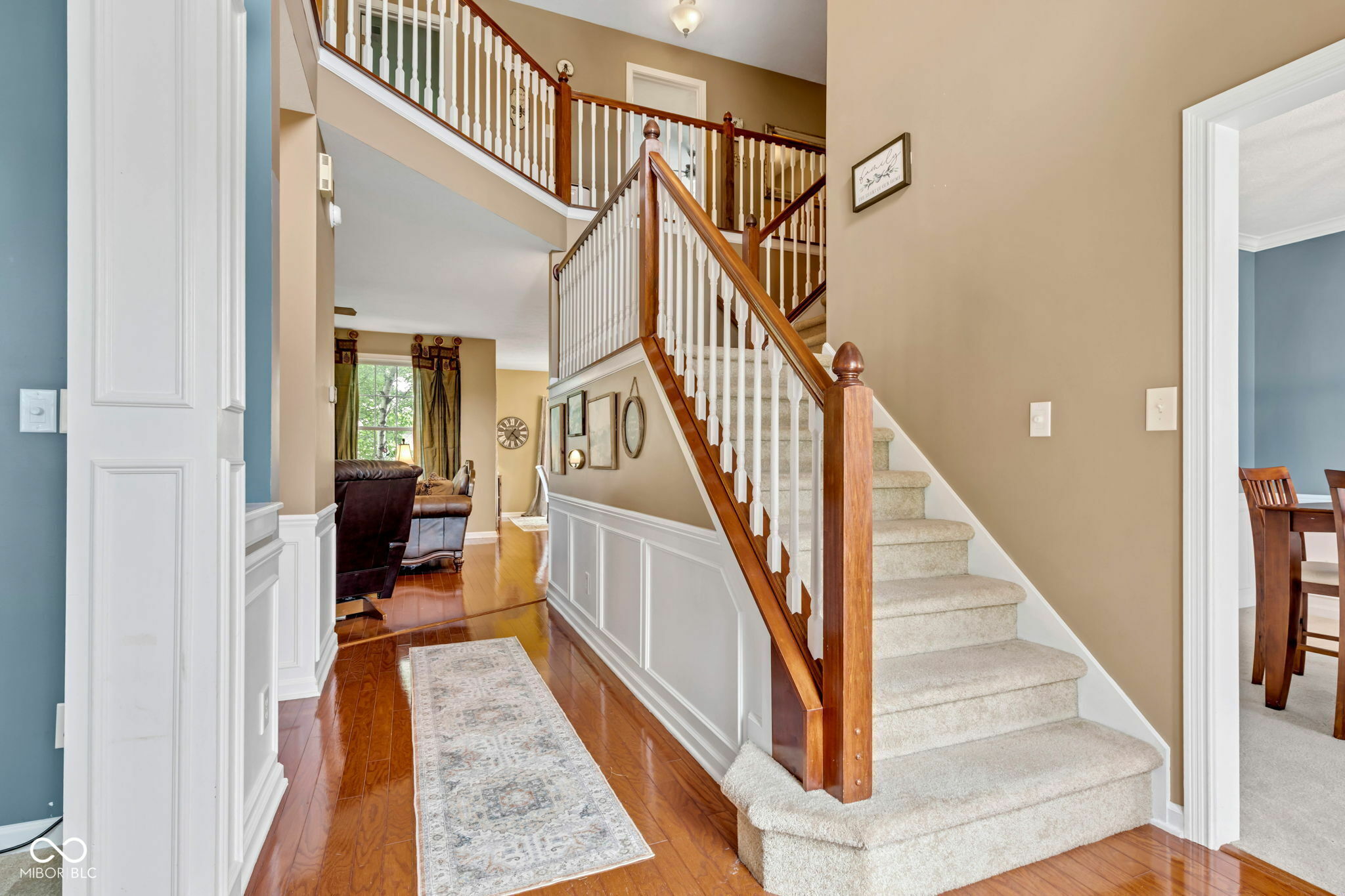 Property Photo: 705 Ridge Gate Drive IN 46112