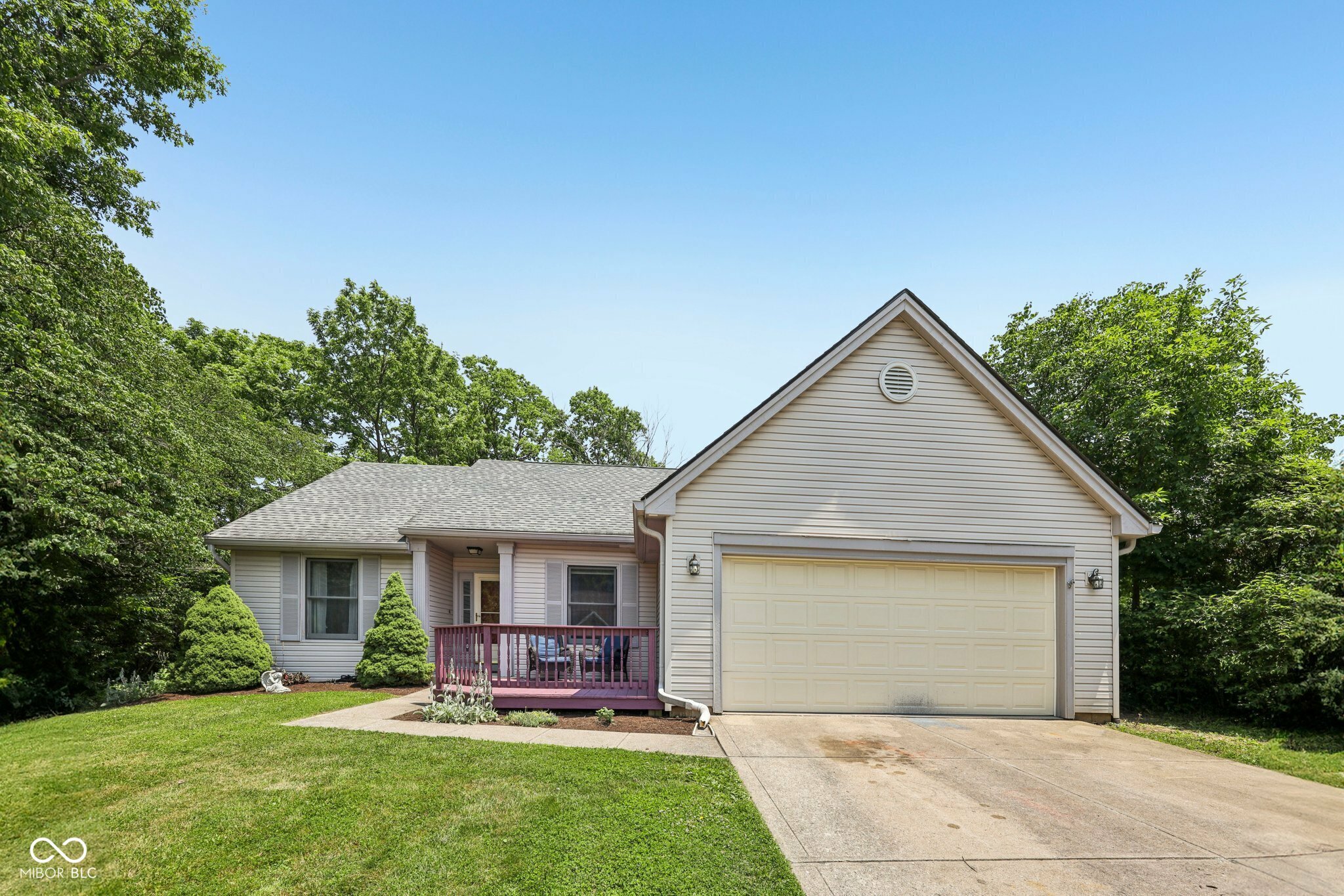 Property Photo: 7831 Bayridge Drive IN 46236