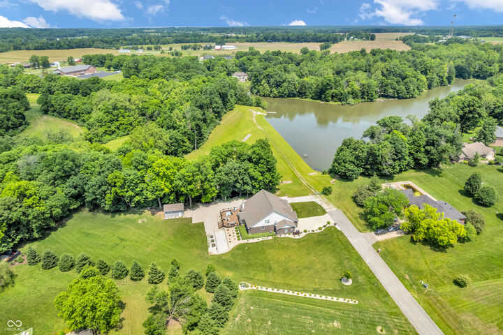 Property Photo: 9231 E Poynter Drive IN 46160