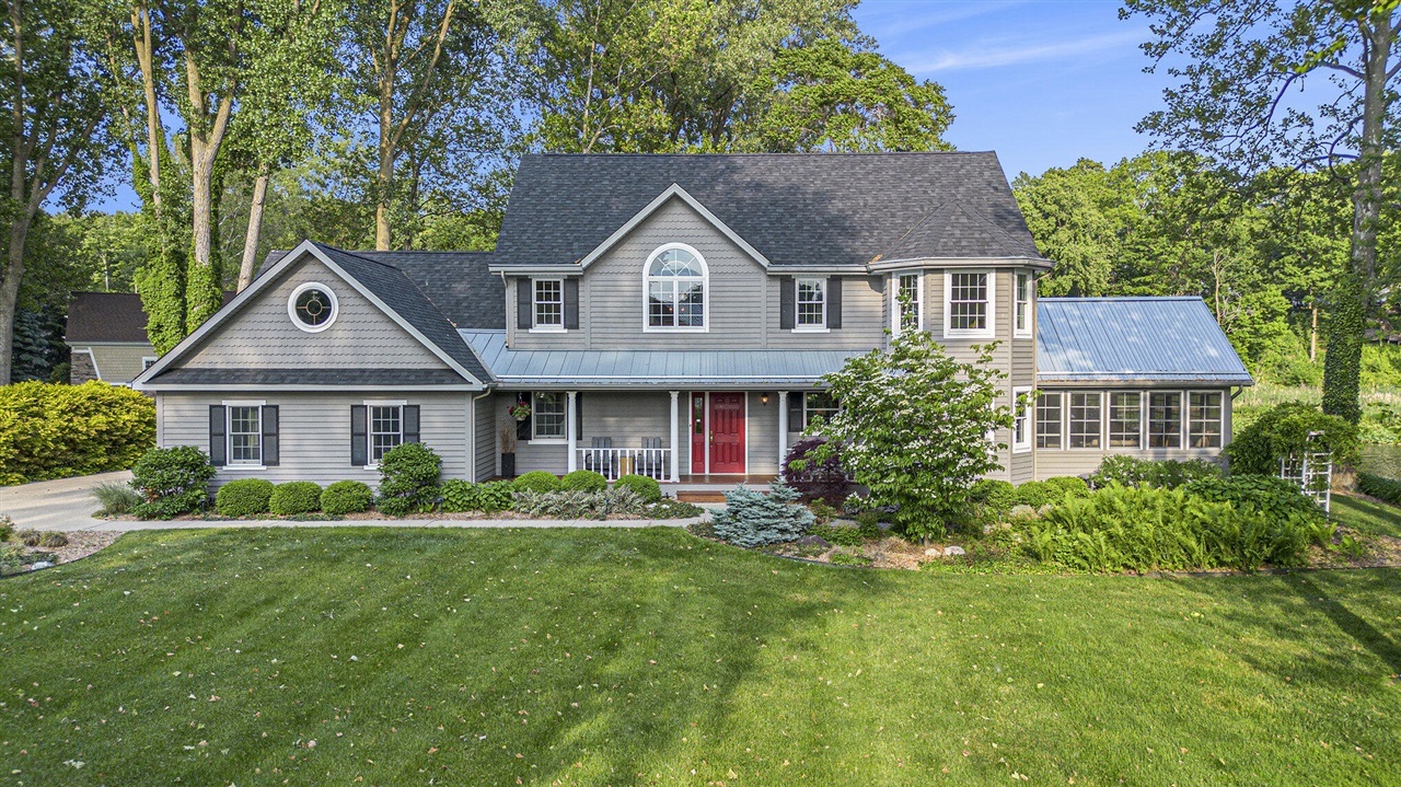 Property Photo: 1415 Blackhawk Trail MI 49022-7102