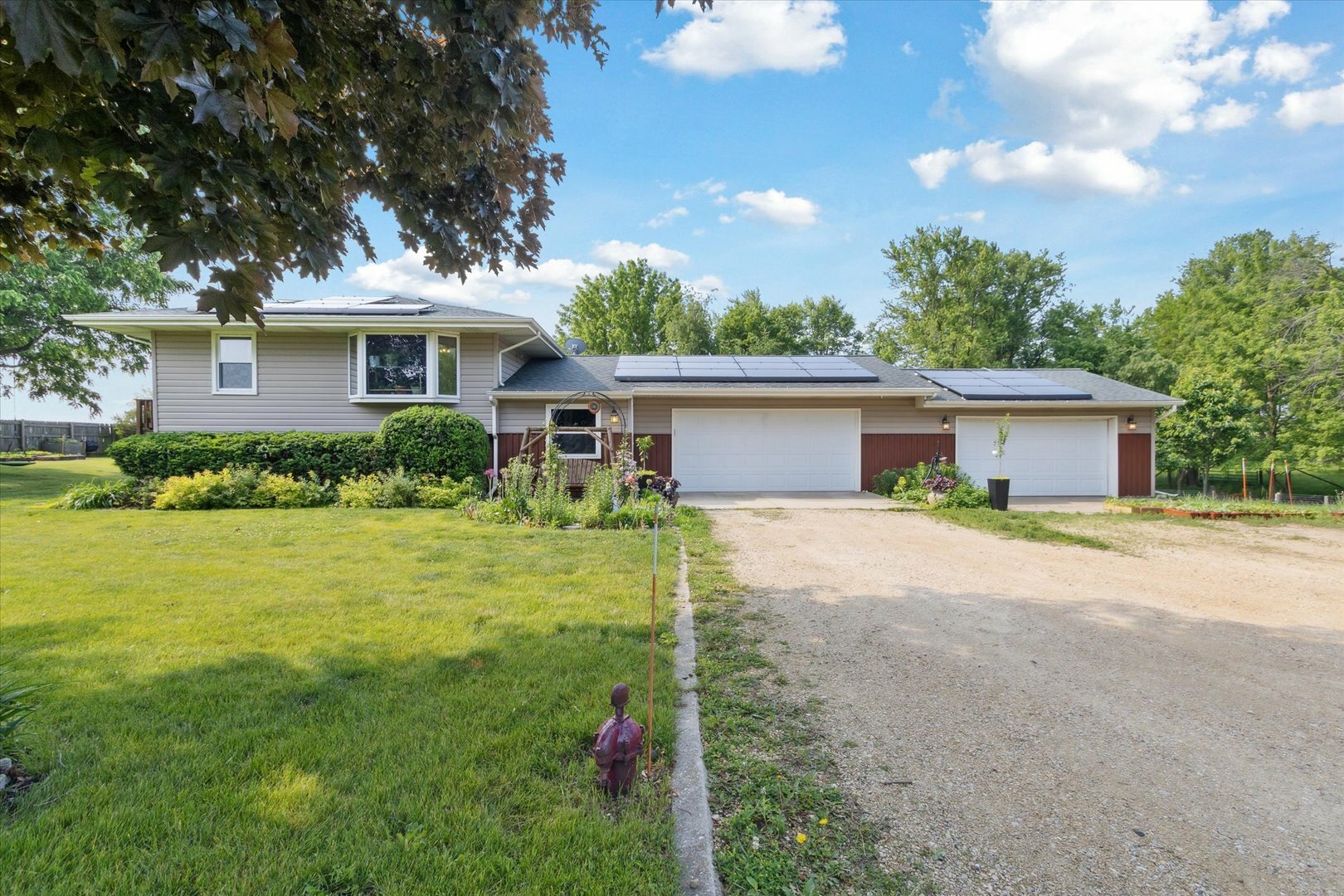 Property Photo: 14710 Keslinger Road IL 60115