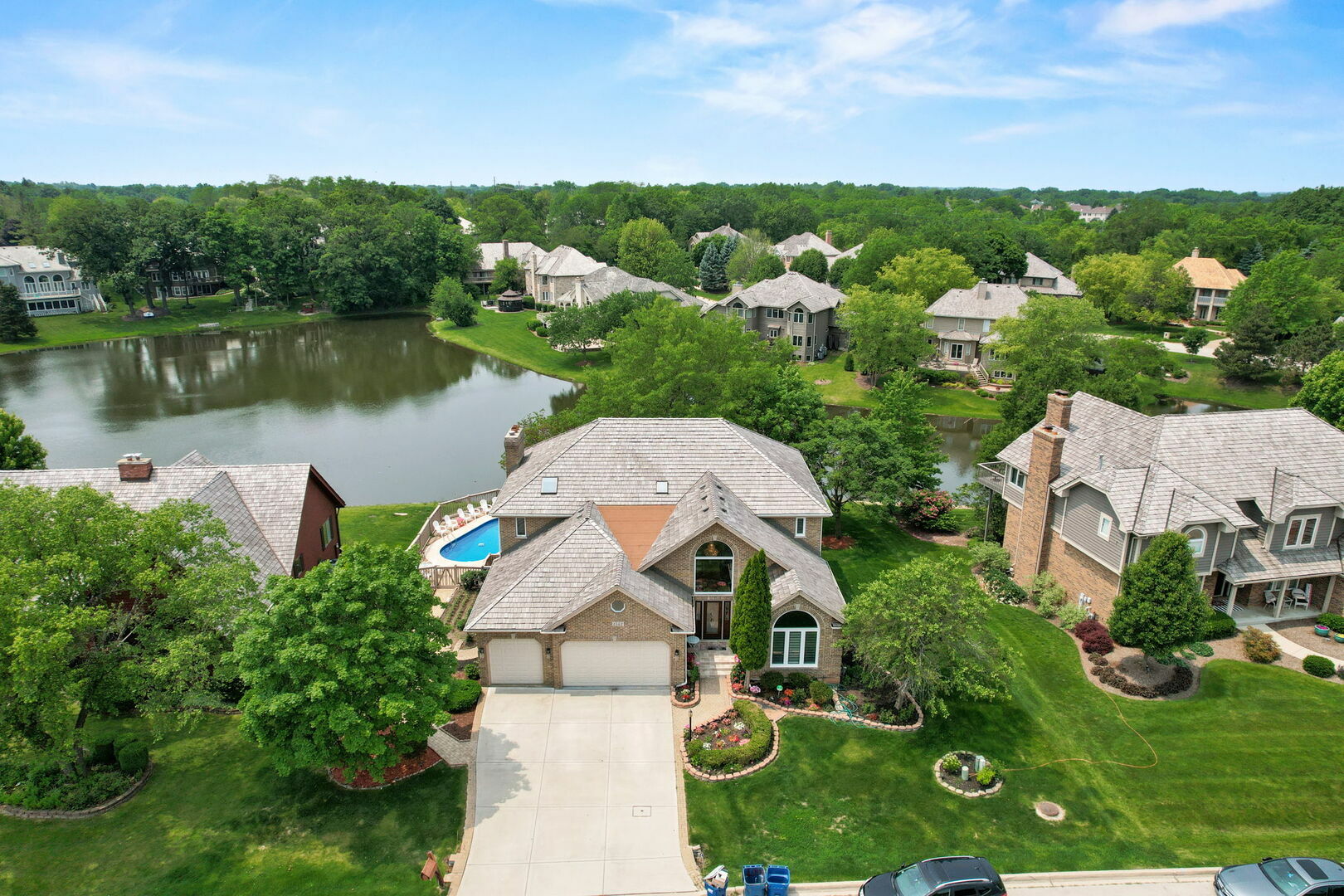 1542 Woodcreek Trail  Bartlett IL 60103 photo