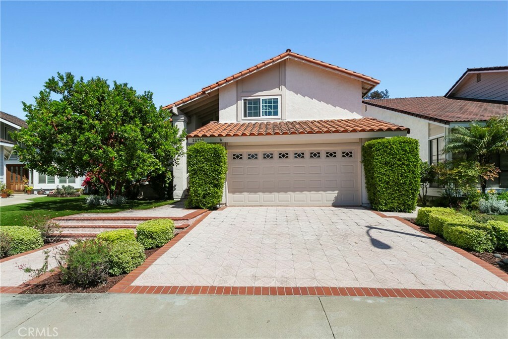 22732 Manalastas Drive  Lake Forest CA 92630 photo