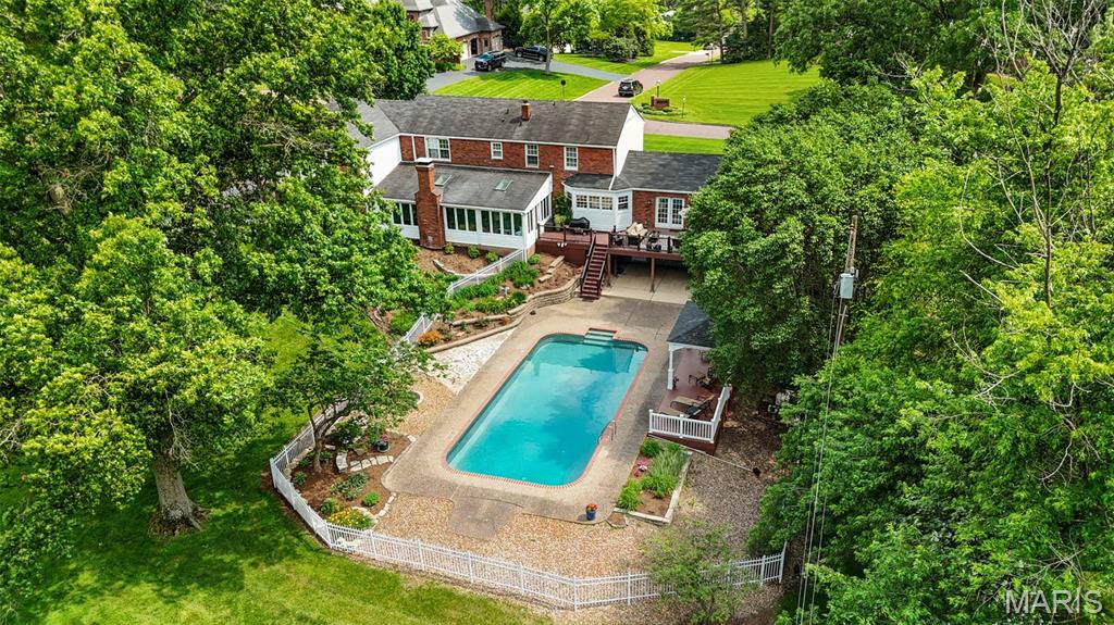 Property Photo:  13065 Thornhill Drive  MO 63131 