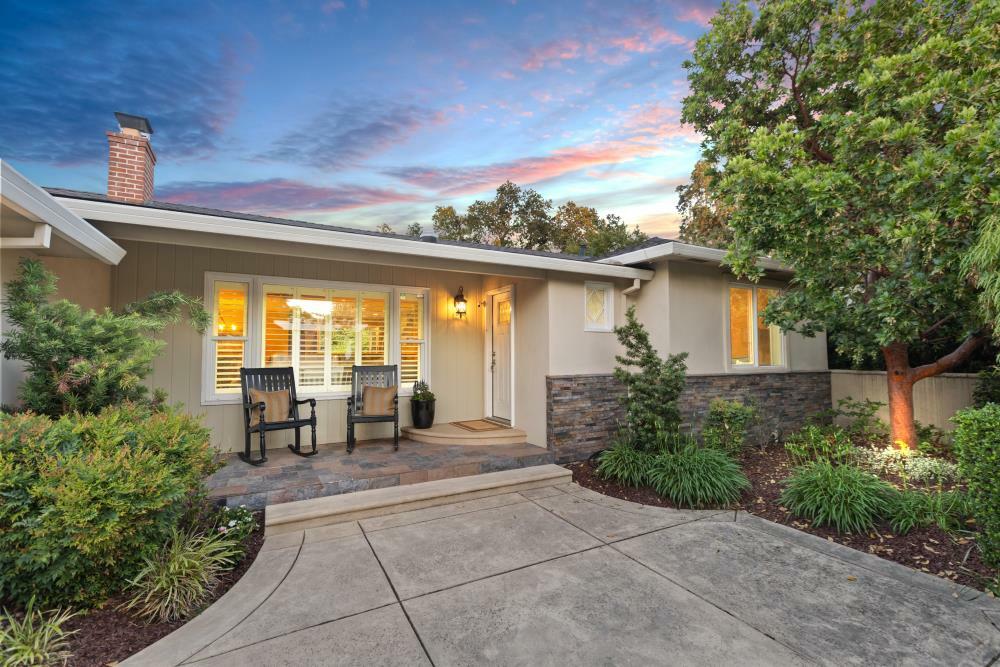 Property Photo: 330 Ross Way CA 95864