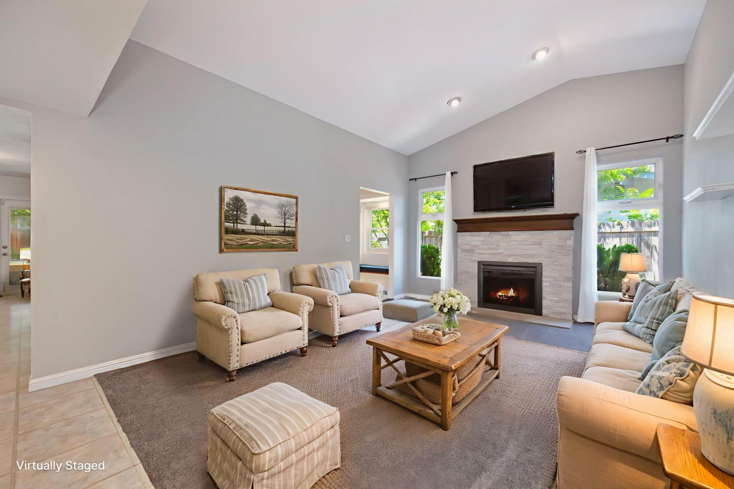 Property Photo: 8404 N Star Way CA 95662