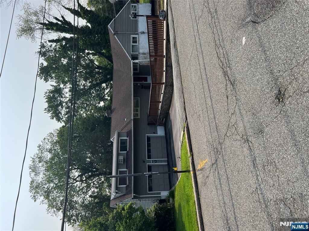 Property Photo: 5 Saddle Ranch Lane NJ 07642