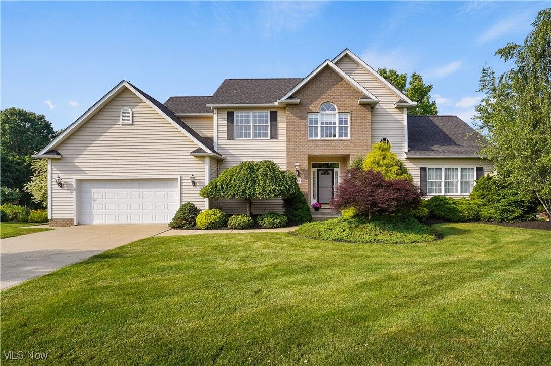 Property Photo:  1288 Windward Lane  OH 44240 