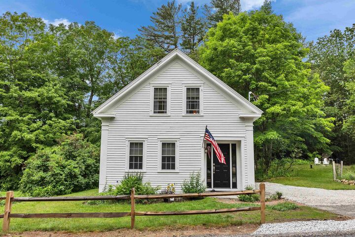 Property Photo:  67 Kendall Hill Road  NH 03057 