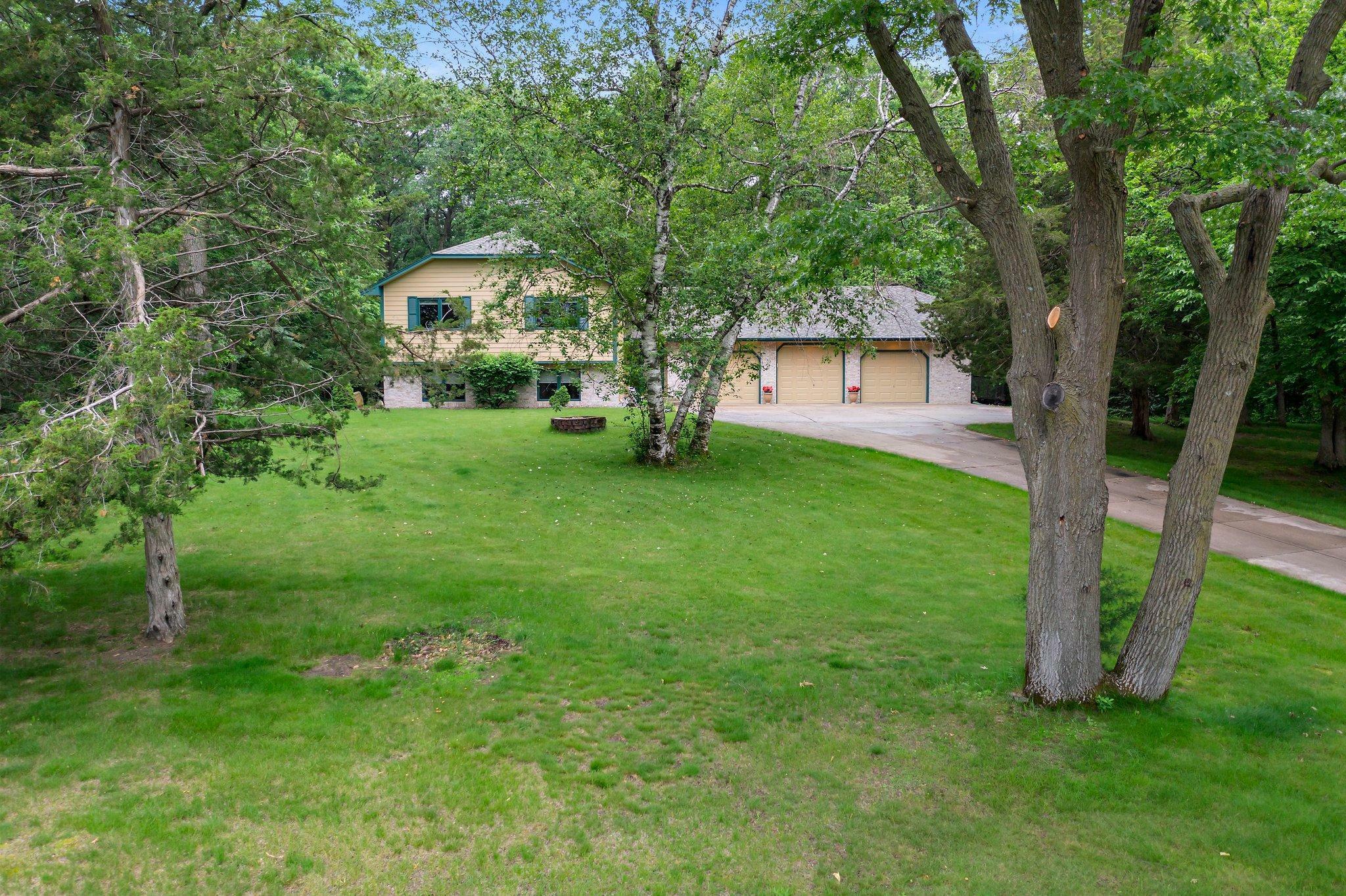 Property Photo: 9855 Kadler Avenue NE MN 55362