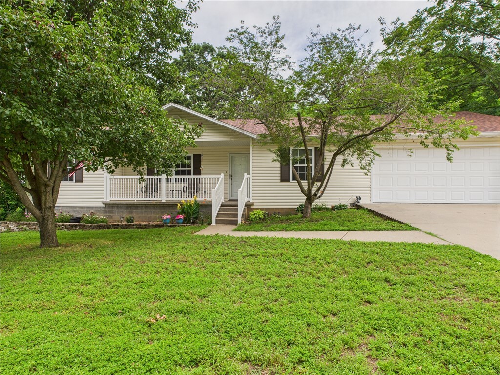 Property Photo: 104 Paradise Cove Lane AR 72616