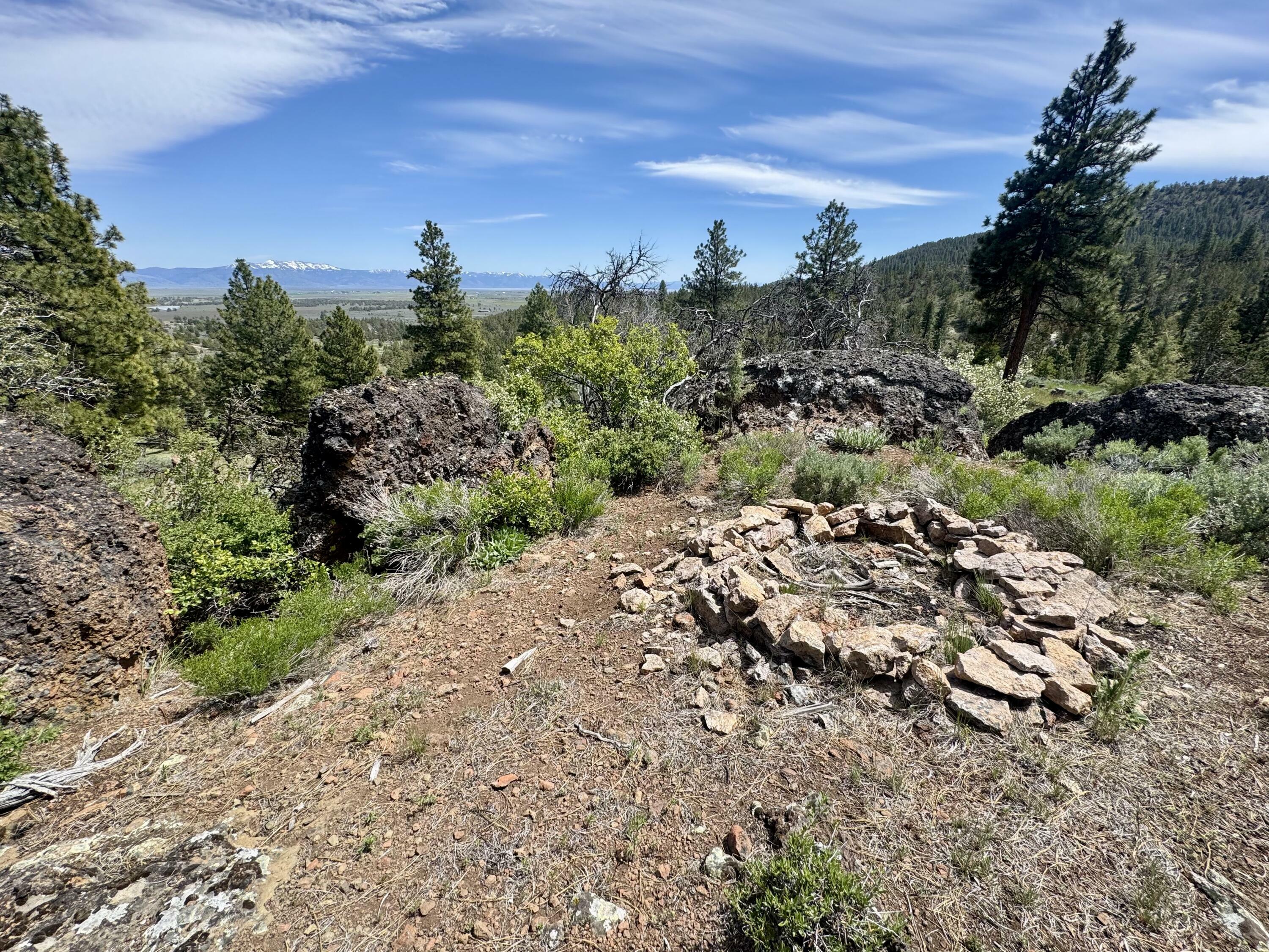 Property Photo: 89384 Highway 140 W OR 97630
