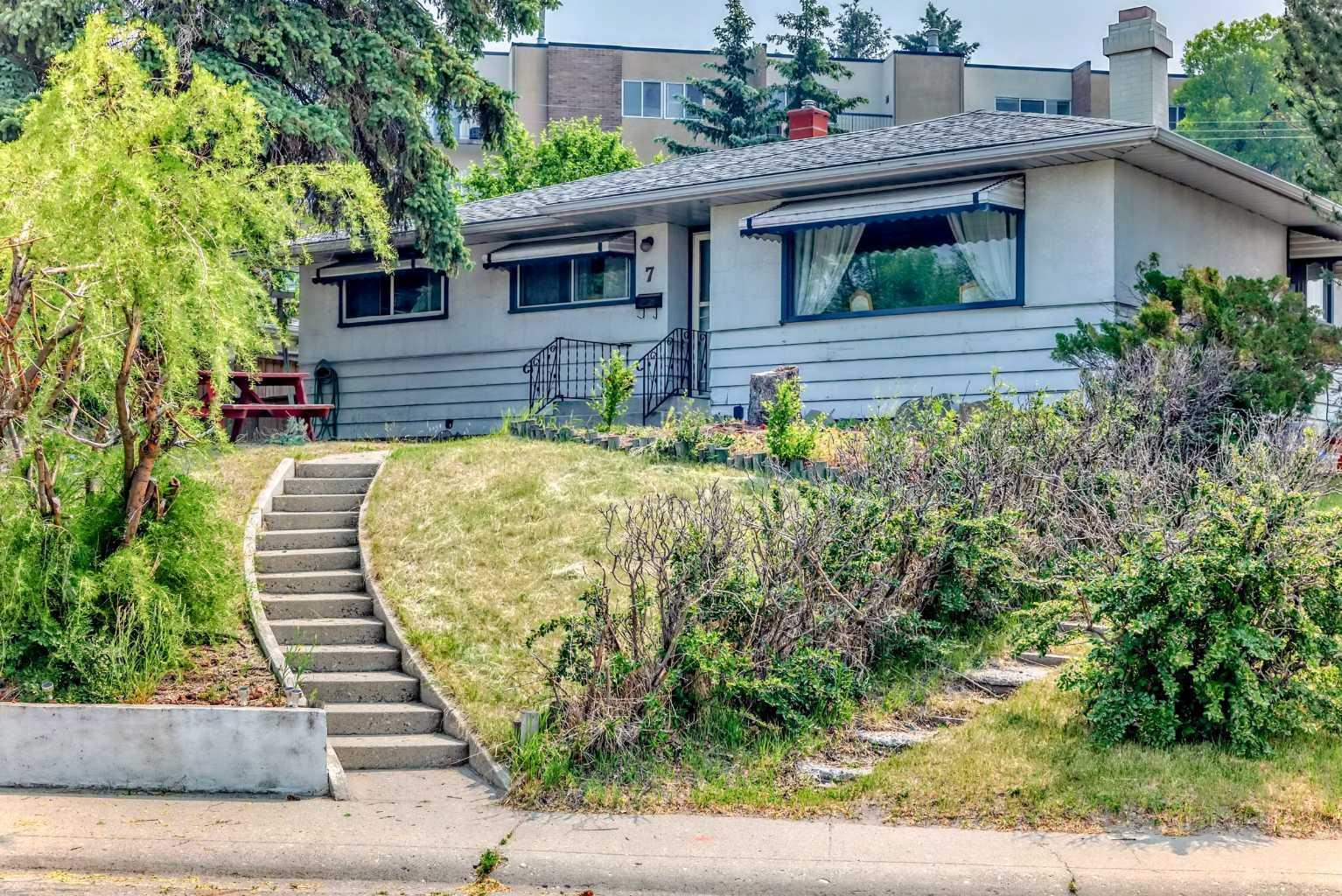 Property Photo: 7 Fielding Drive SE AB T2H 1H2