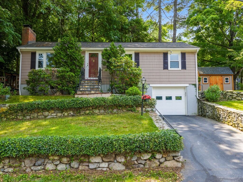 Property Photo:  1 Bow Street  MA 02481 