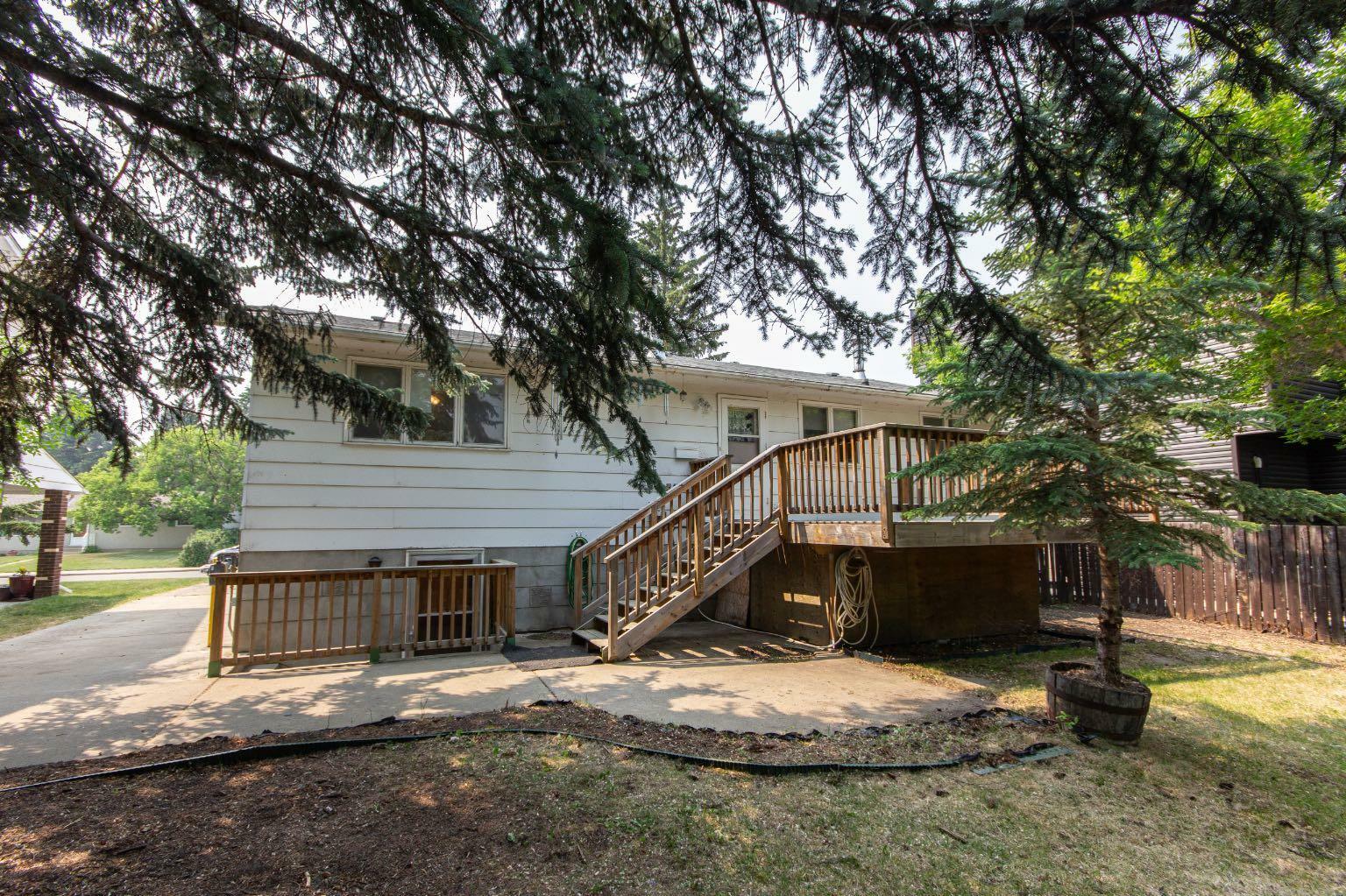 Property Photo: 71 Oberlin Avenue AB T4N 4X1