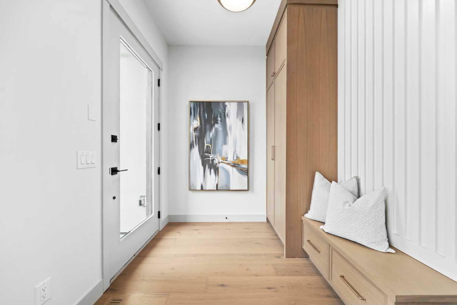 Property Photo: 2411 28 Avenue SW AB T2T 1L1