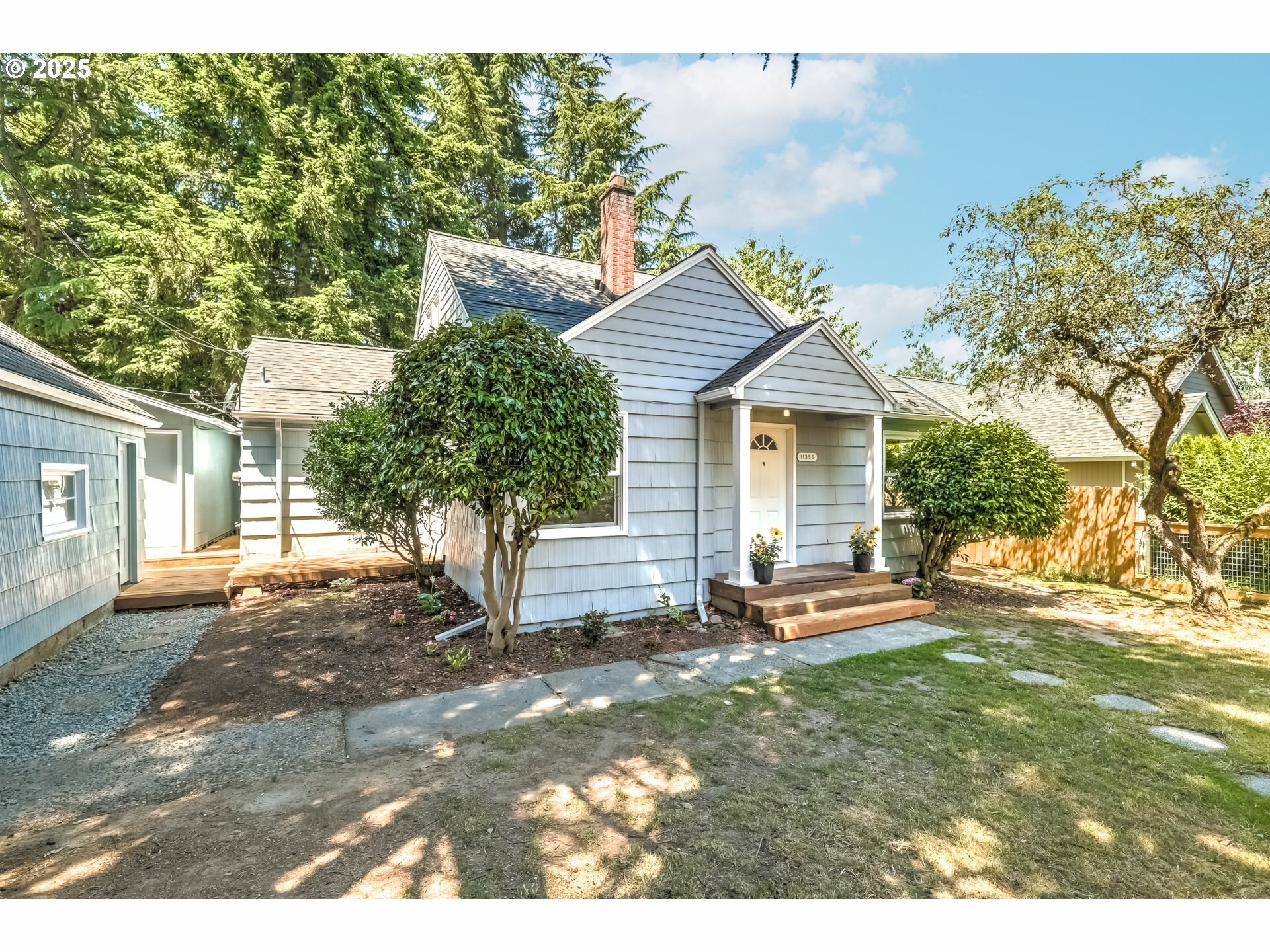 Property Photo: 11355 SW 97th Ct OR 97223