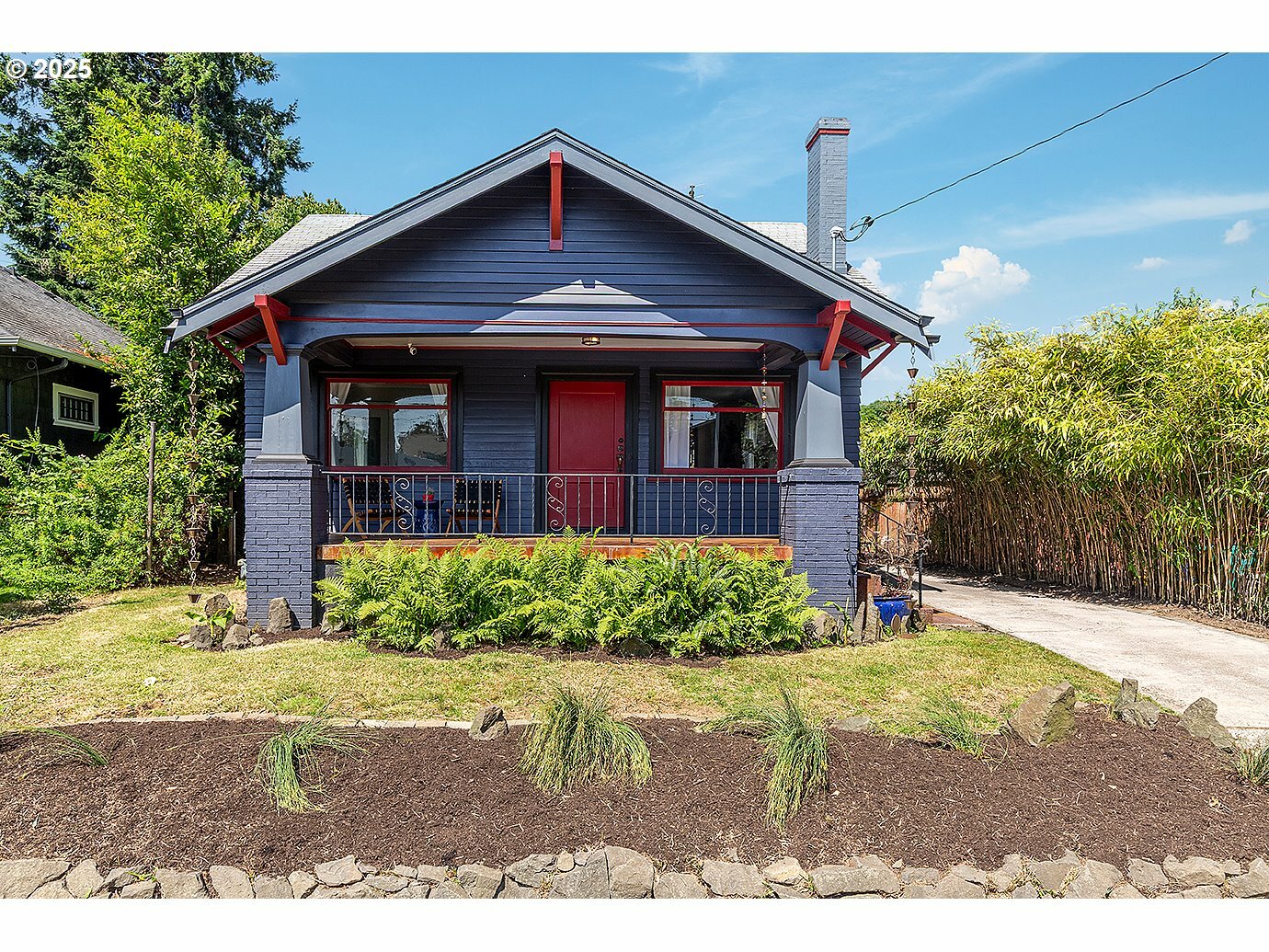 Property Photo:  4915 NE 8th Ave  OR 97211 