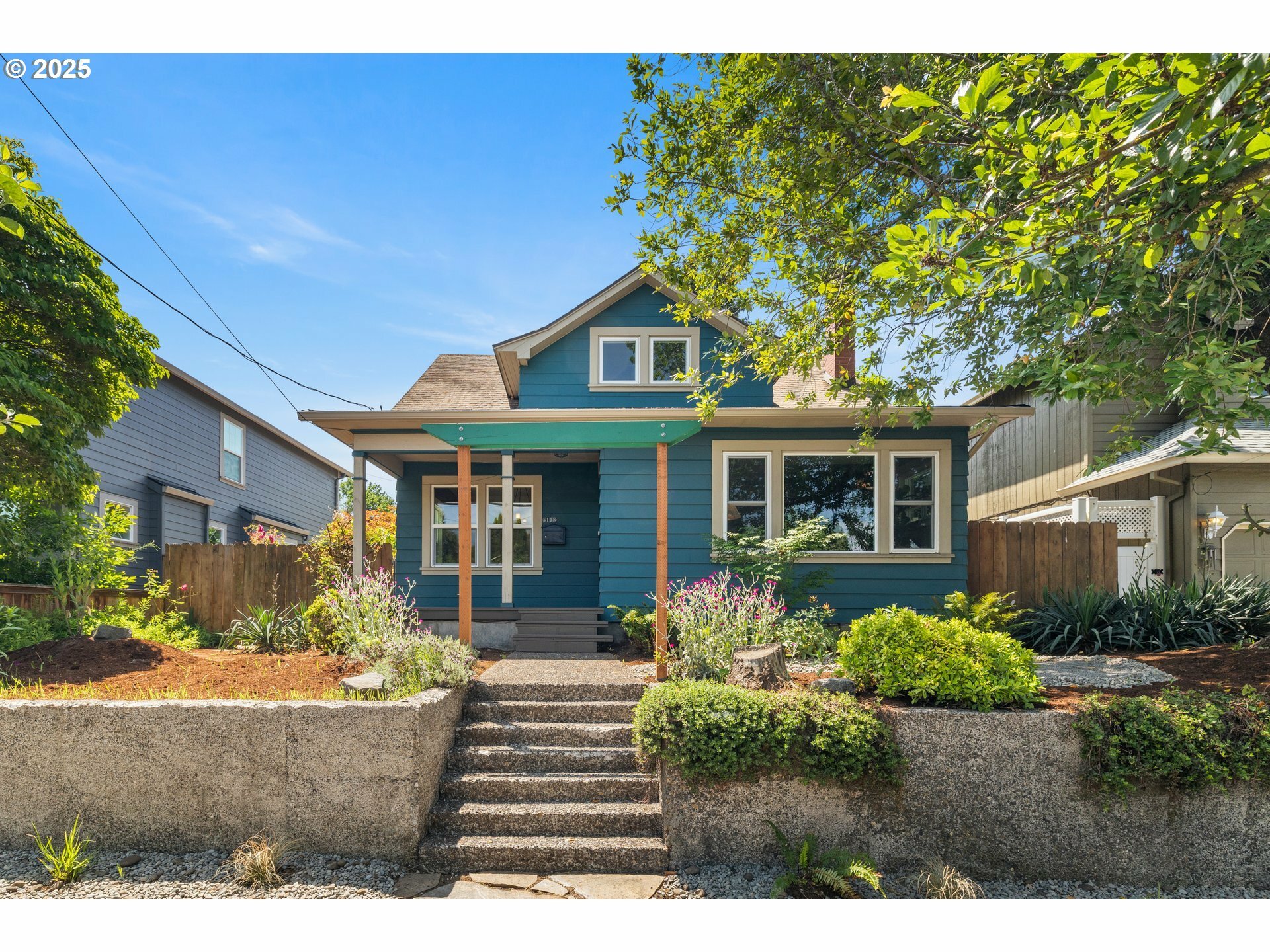 Property Photo: 5118 SE Gladstone St OR 97206