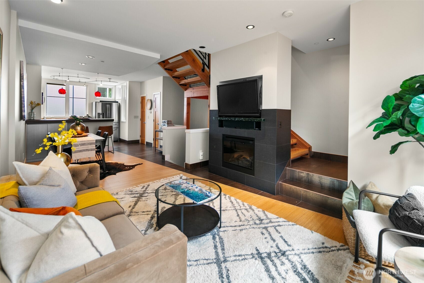 Property Photo: 3629 Dayton Avenue N B WA 98103