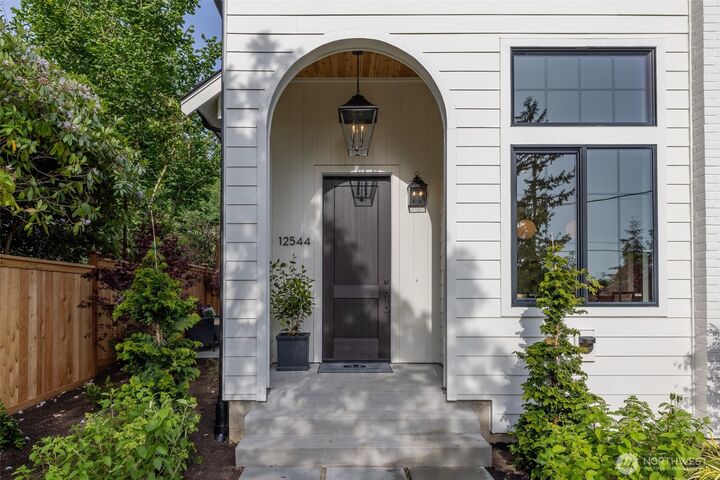 Property Photo: 12544 2nd Avenue NW WA 98177