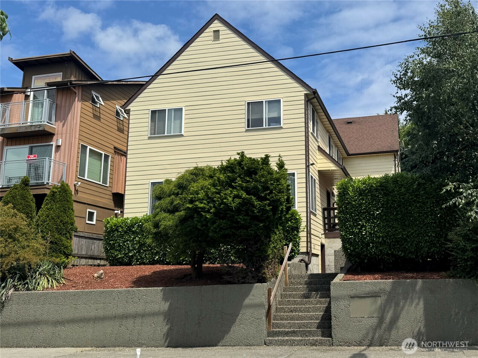Property Photo:  5210  11th Avenue NE  WA 98105 