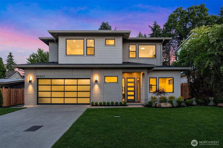10425 NE 28th Place  Bellevue WA 98004 photo