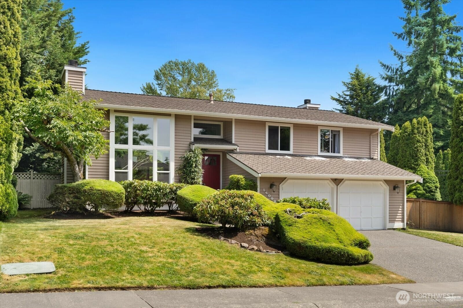 Property Photo: 14002 129th Avenue NE WA 98034