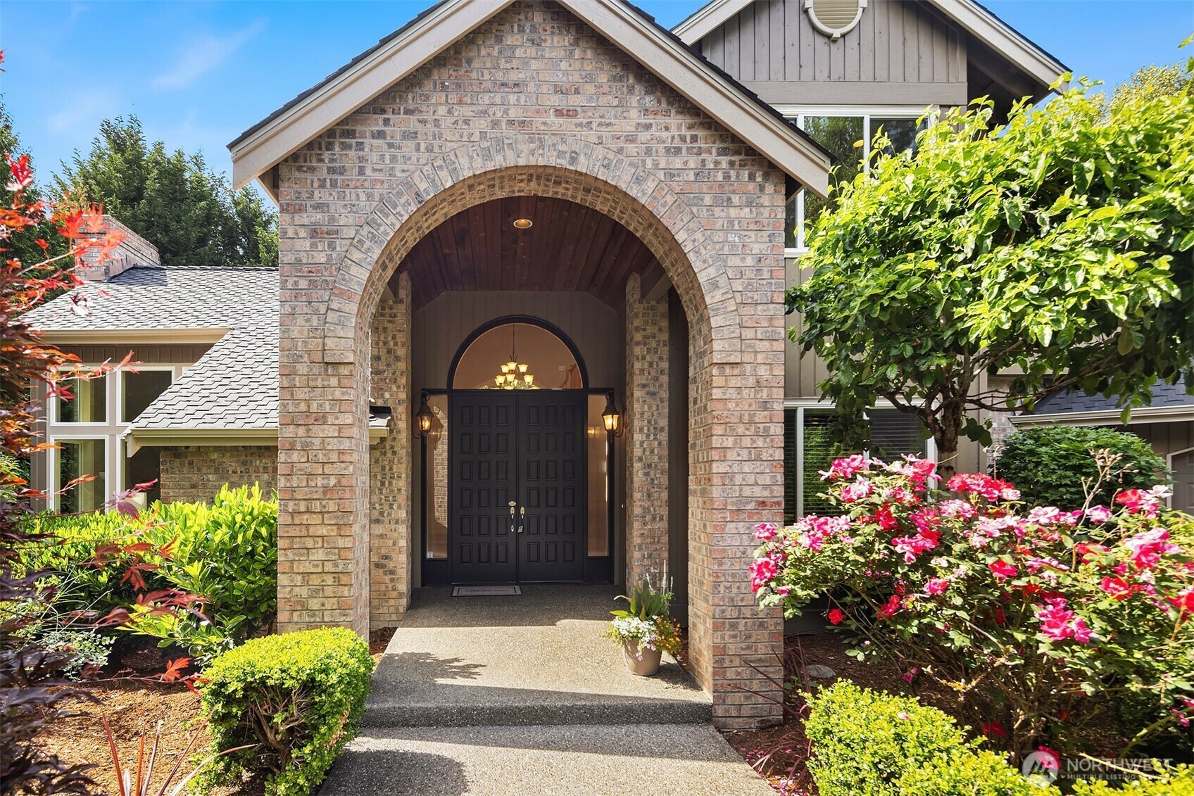 Property Photo: 23826 SE 59th Street WA 98029