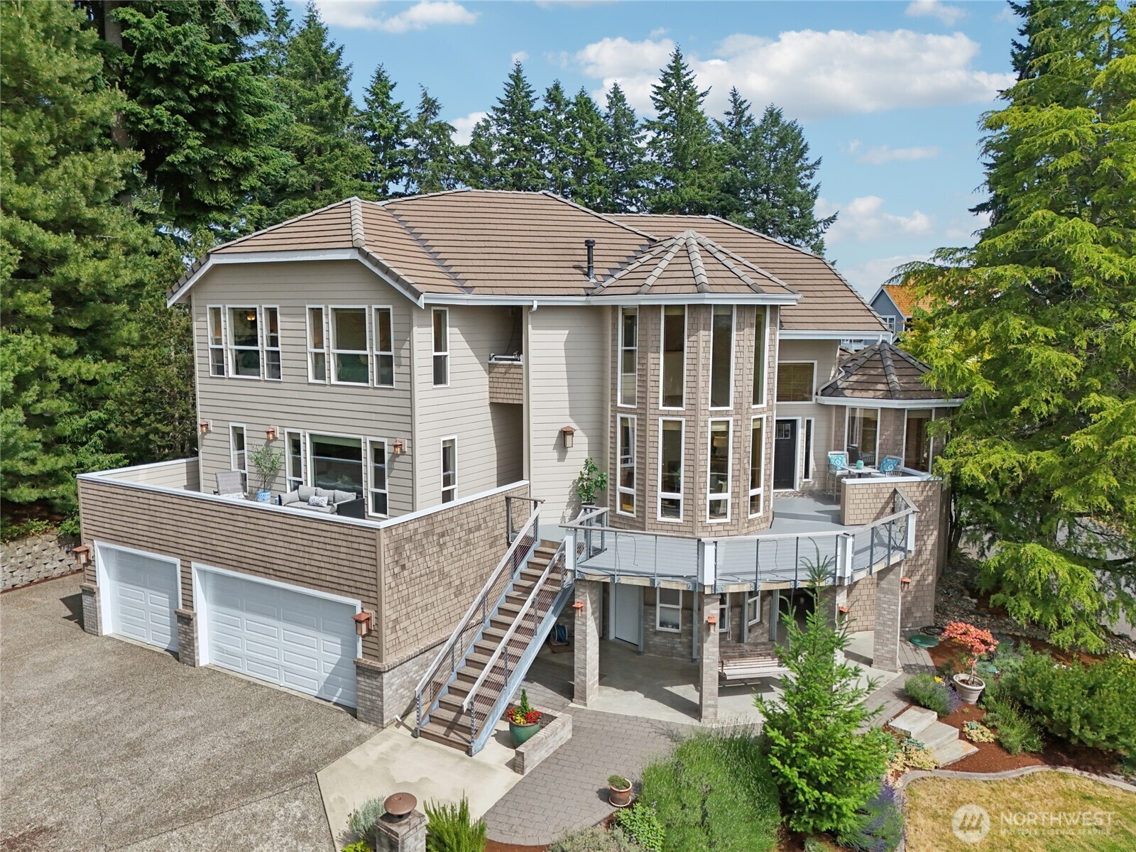 Property Photo:  2505  81st Street NW  WA 98332 