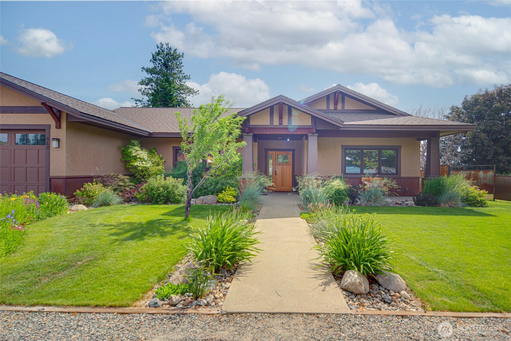 Property Photo: 512 May Street WA 98856