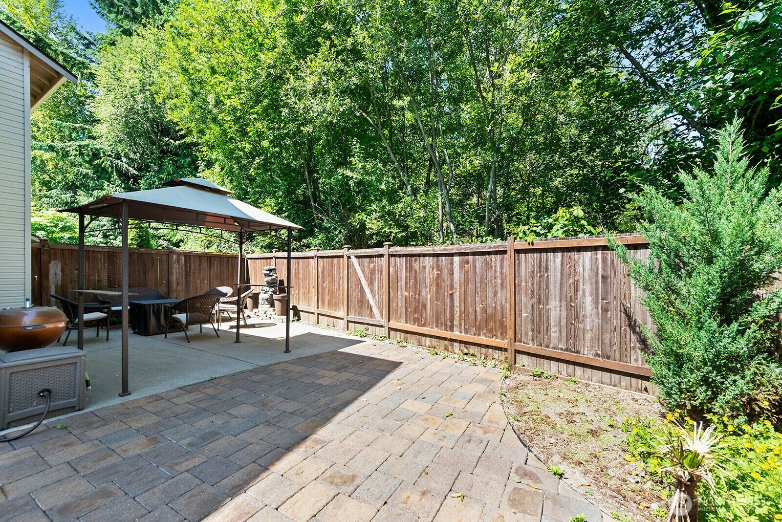 Property Photo: 13608 56th Avenue SE WA 98208